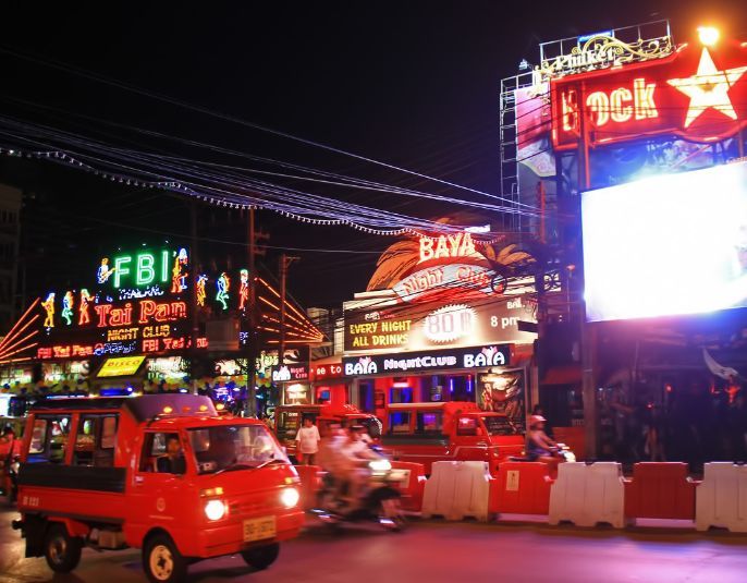 外国人最大的“疑问”：为什么大部分中国游客睡得那么“早”？