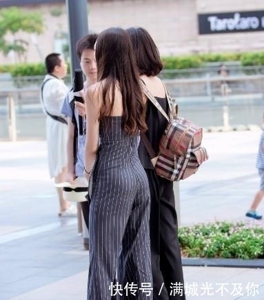 "opstate":"100街拍:没办法,闺蜜不听劝,非买小一号的裤子
