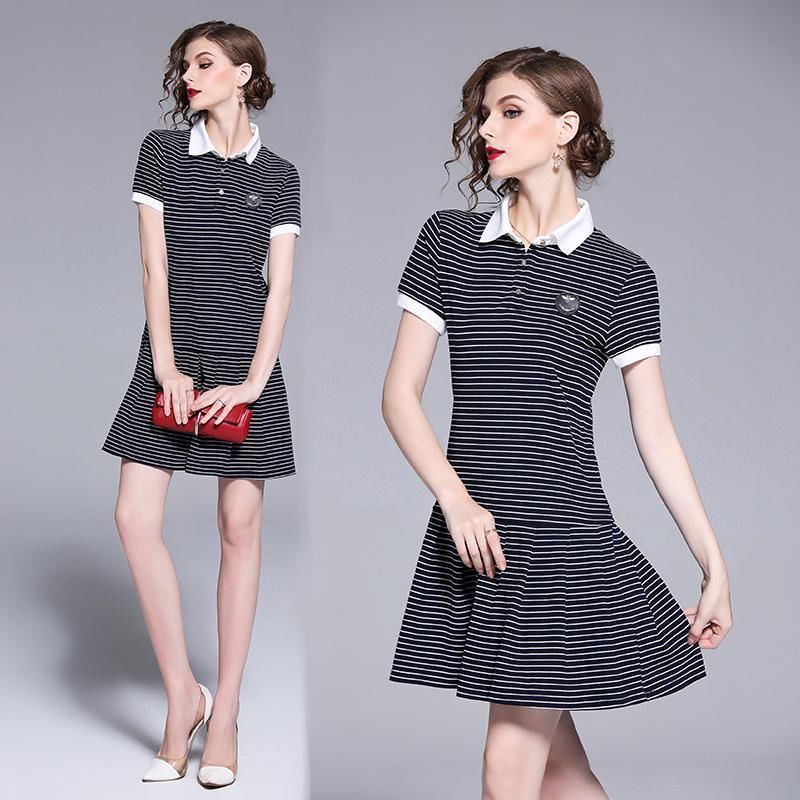 40岁女人别乱穿衣，看下面女人穿“T恤裙”，也是别有一番滋味