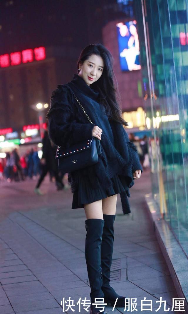 气质:街拍:小姐姐穿上高跟鞋后身材,气质都得到了很大的提升