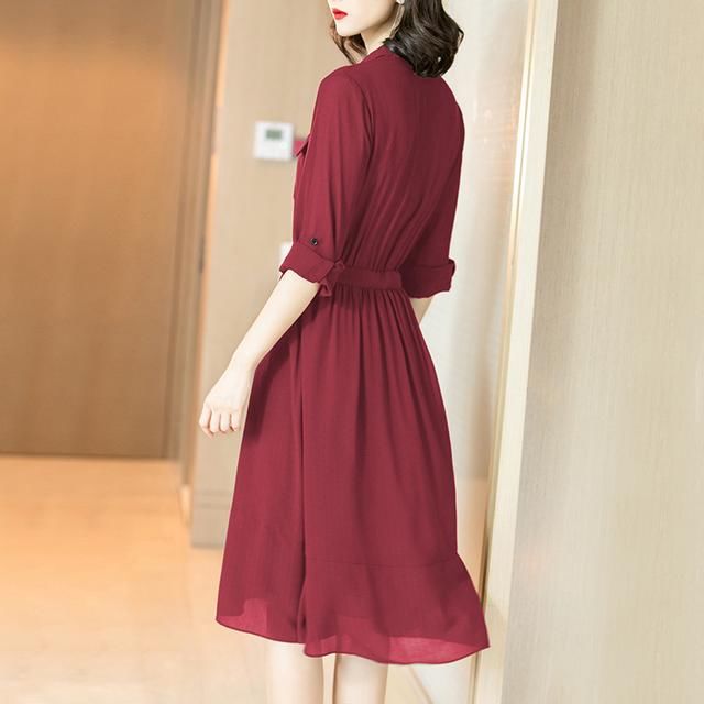 让我日思夜想的“酒红”秋裙，竟比旗袍还高雅大方！国庆穿贼好看