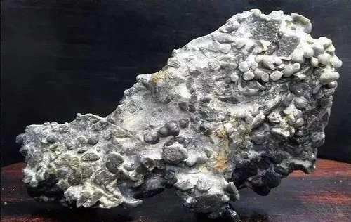 新疆捡石头最美季节又到了，教你在16个不同的地方捡石头！