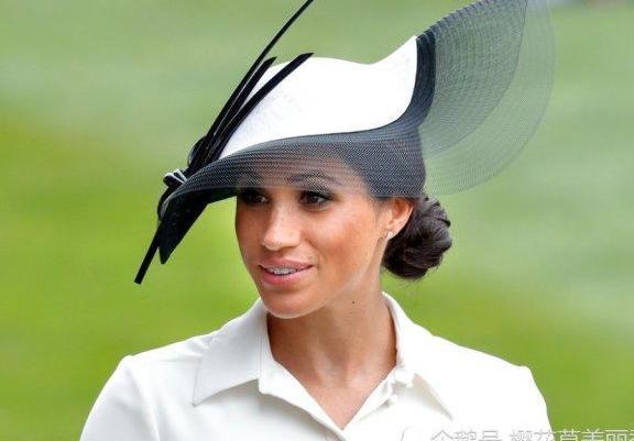 看看梅根在嫁入皇室之后做出的改变，终于知道了戴安娜王妃当年的