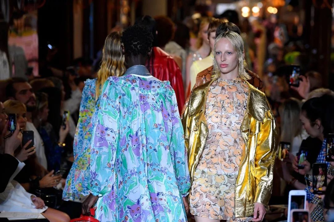 致敬多样性，Miu Miu请来了有史以来最强的“模特阵营”