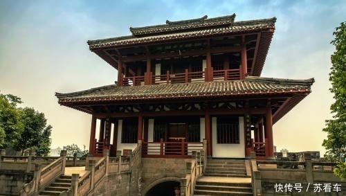 四川实力最不容小觑的两个城市：不是宜宾，攀枝花，也不是成都