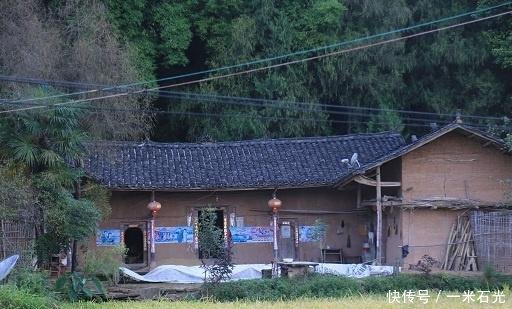 户口不在农村，上辈留下的土地和宅基地，还可以继承吗答案来了