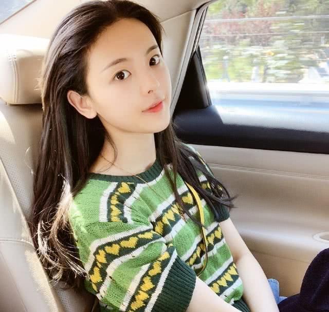  『清爽』一抹“绿”当初夏靓丽girl，清爽可人还高级！