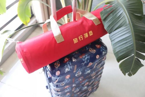 出差旅游认床睡不着? 带一床和也旅行薄垫吧!