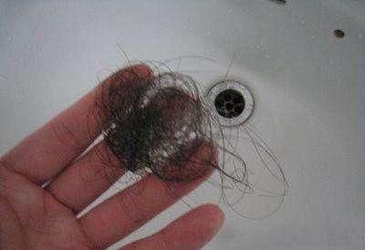 『头发』头发隔多久洗一次才适合?很多人都做错了,难怪头发越掉越多