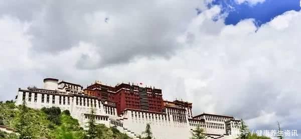 小夫妻42天自驾14000公里, 穿越13个省, 环游半个中国