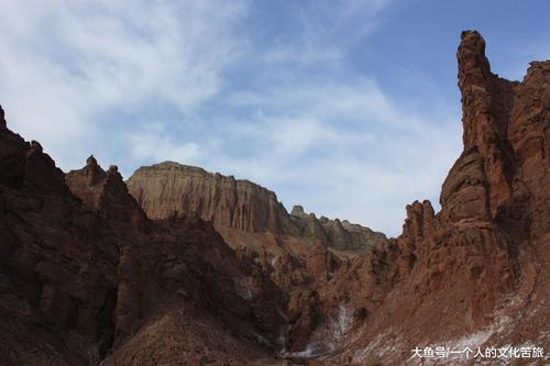 新疆旅游发现: 南疆柯坪县发现一条神秘大峡谷, 看看究竟有多美呢