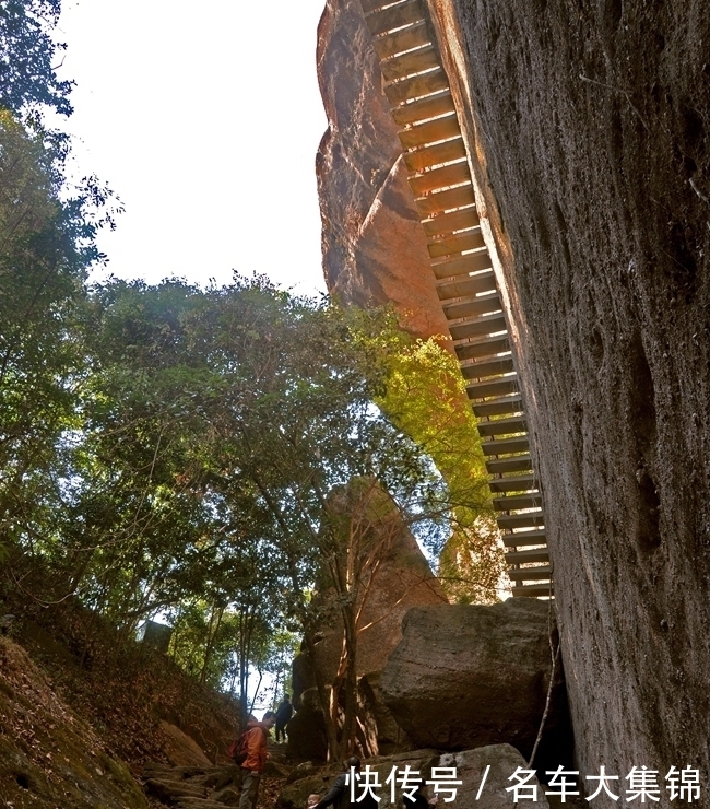 游在武夷山——虎啸岩