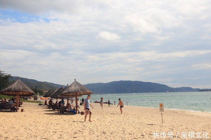 因大海到三亚，爱上大海