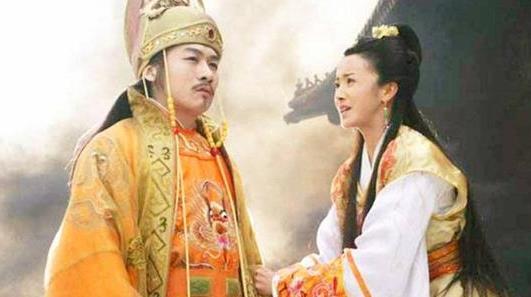 故意@历史上最善良的太监,故意念错圣旨上1个字,挽救了近千人性命