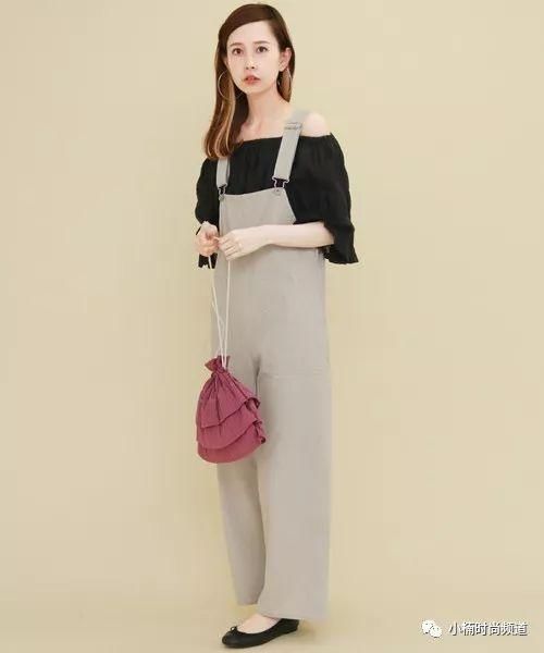 露出健康肤色!夏天的露肩日系穿搭介绍就看这