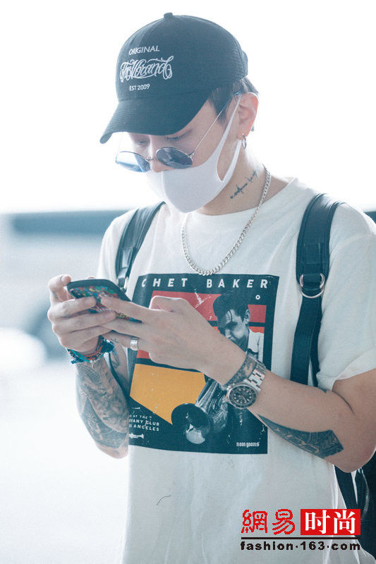 被耽误的穿搭博主 杨文昊私服酷帅范儿十足