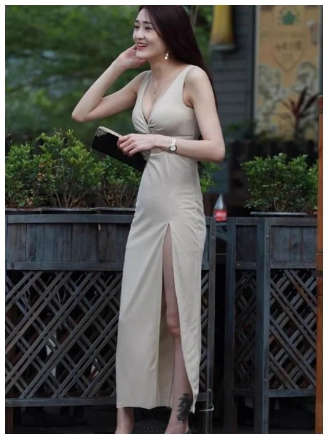 街拍：图1艳丽无比，图2性感时尚，图6的身材曲线惊艳亮眼