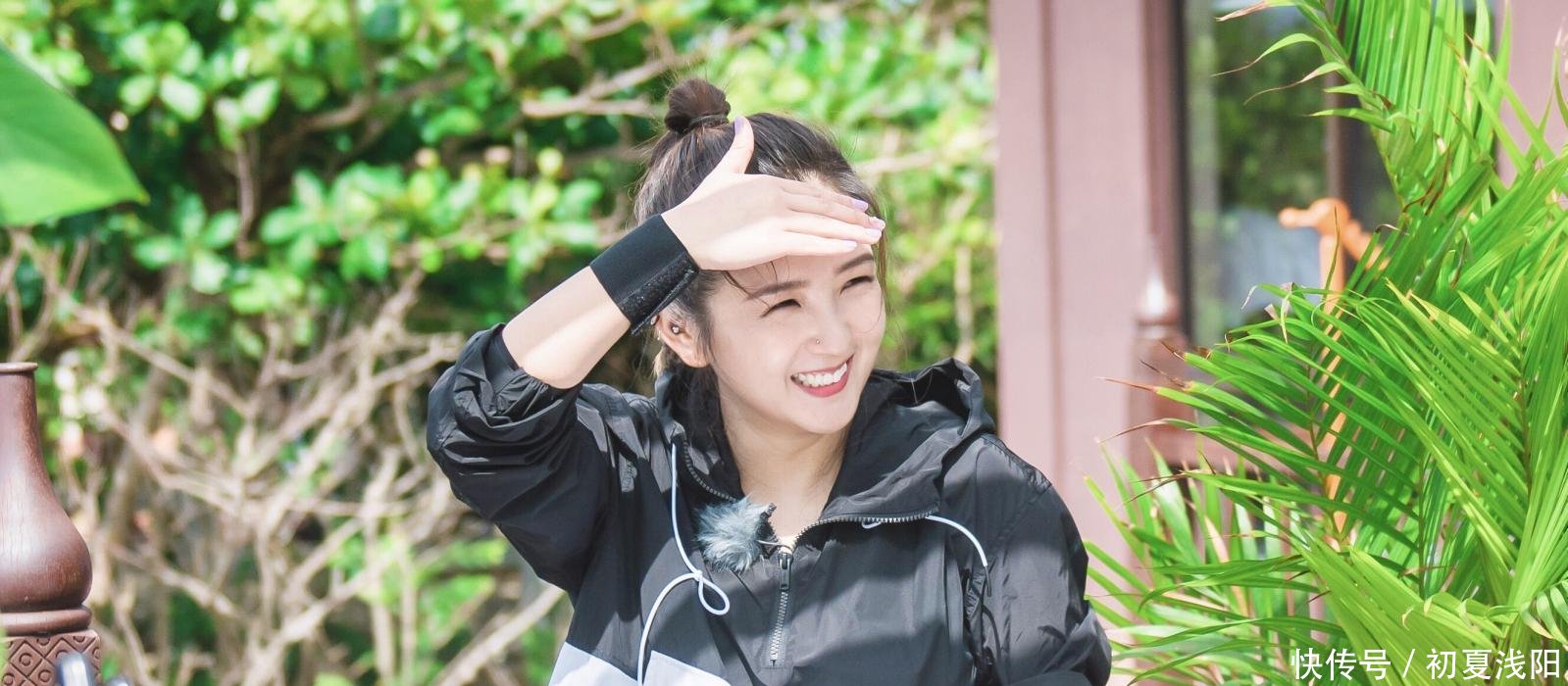 何洁勇敢公布恋情后还怼粉丝, 再也不相信婚姻却继续着恋情