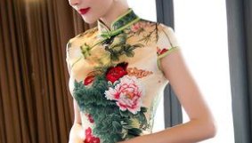 一袭中国旗袍，学下面的女人旗袍搭配丁字裤，美得让人窒息