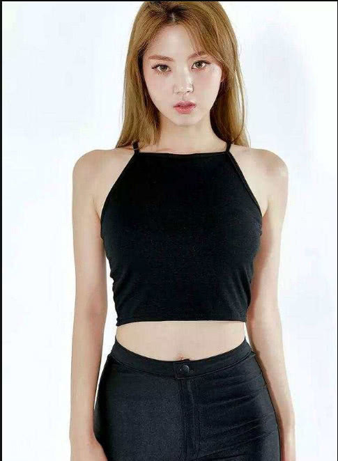 紧身裤穿搭让你看起来精神饱满，更有女人味