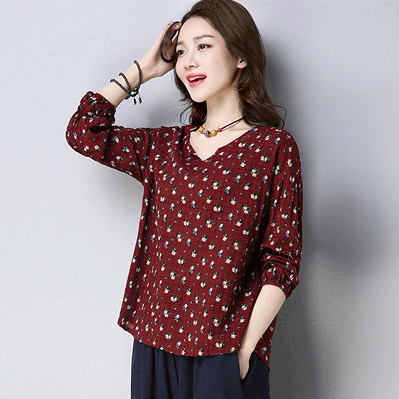 别看婆婆52岁，眼光却贼好!新买的棉麻装+阔腿裤，人人夸她美