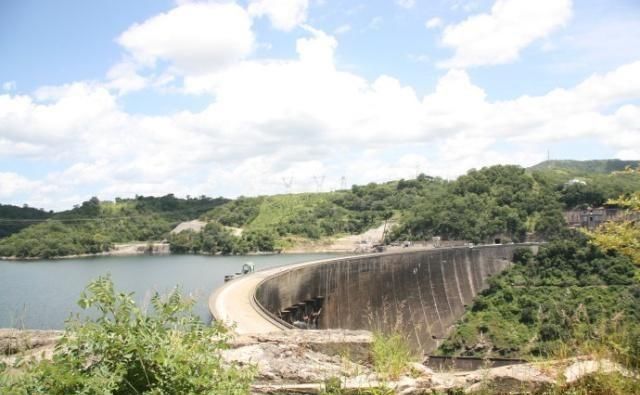 世界上库容最大的水库：总投资4.8亿美元，牺牲了80位工人的生命