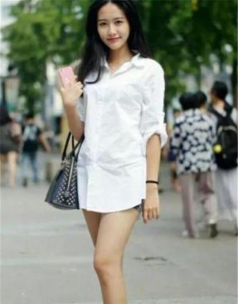 【 气质】仙女般的气质,尽显青春迷人气息,街拍:可爱性感的小姐姐