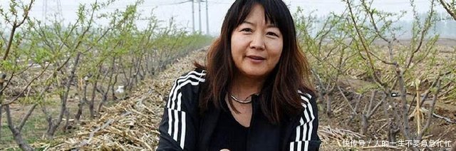 女博士为何放弃百万年薪到农村，只因发现牛粪比牛还值钱！