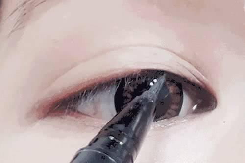 每天都化妆，你知道如何让妆容变得更好看吗?