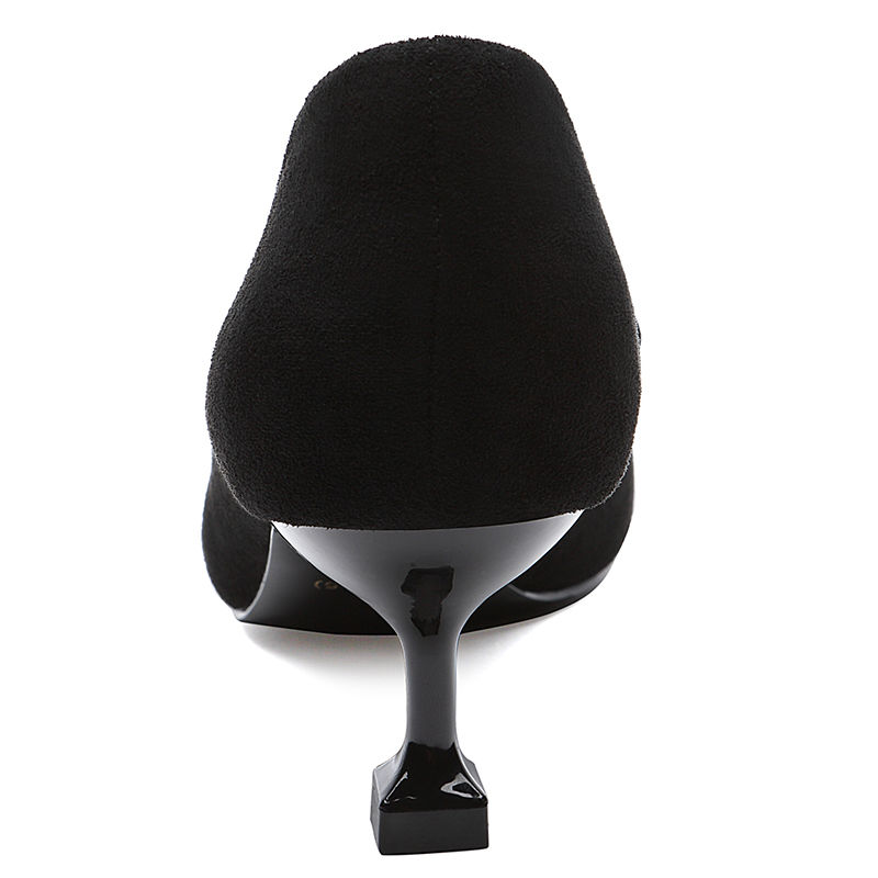 今年流行一种女鞋:高跟鞋，比小白鞋时髦优雅，美的惊艳迷人