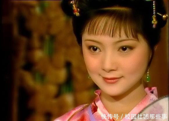  【薛宝钗】宝钗为了嫁宝玉，不仅对付黛玉，还利用三更半夜的一件事对付湘云