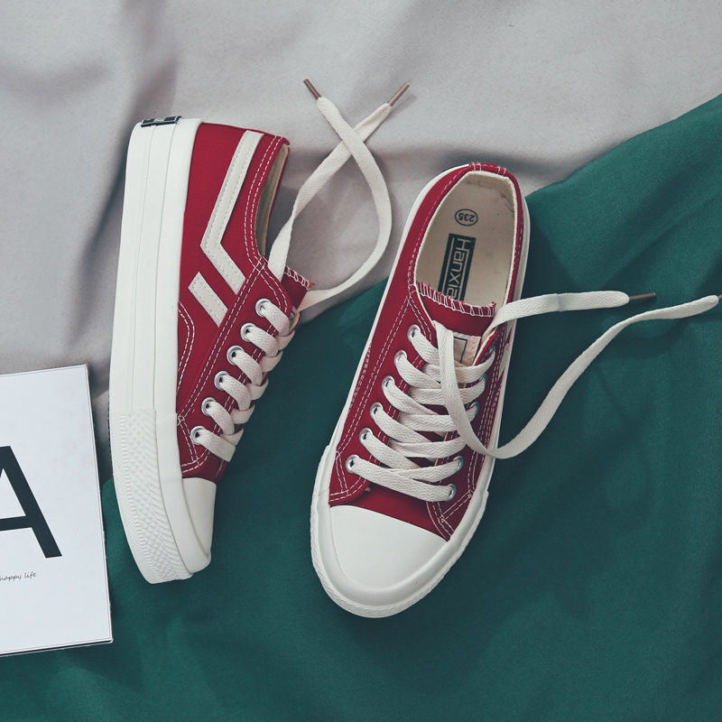 秋季别再乱买鞋,看看这些当下流行款,怎么穿都好看