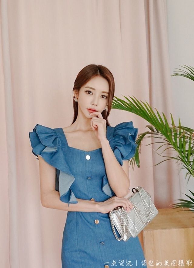 人像摄影：调高曝光补偿的数值，让模特的肌肤看上去更显白皙