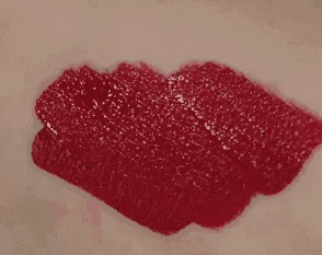 《如懿传》周迅剧中的红唇妆?气场全开的红唇秘诀在这儿!