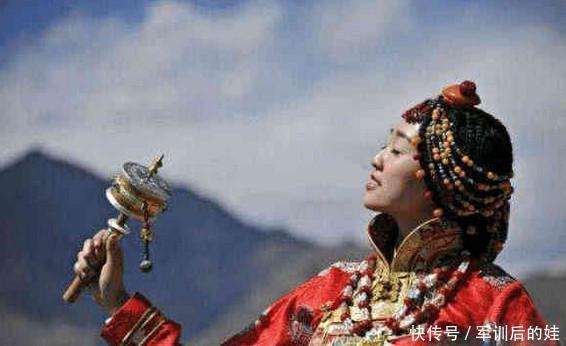 去西藏旅游,看见草坪上的白帐篷可别进去,有人不听后悔莫及