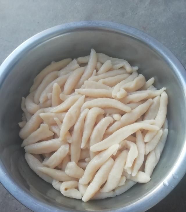 酱汁@好吃的土豆面鱼鱼：配上万能酱汁，味道好极了！