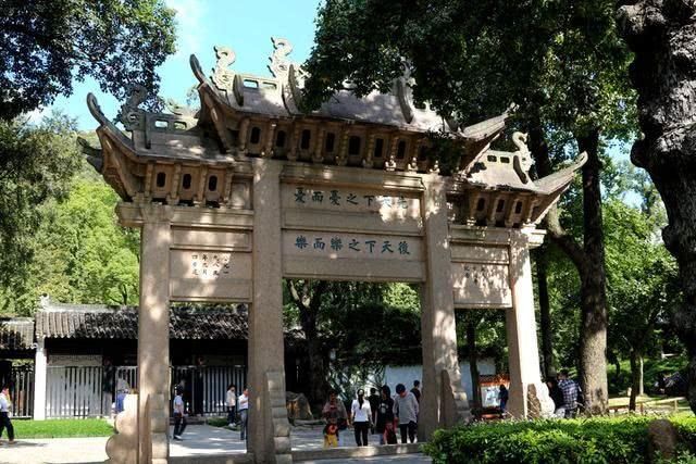 苏州这座山高仅201米，却因范仲淹而声名远播~