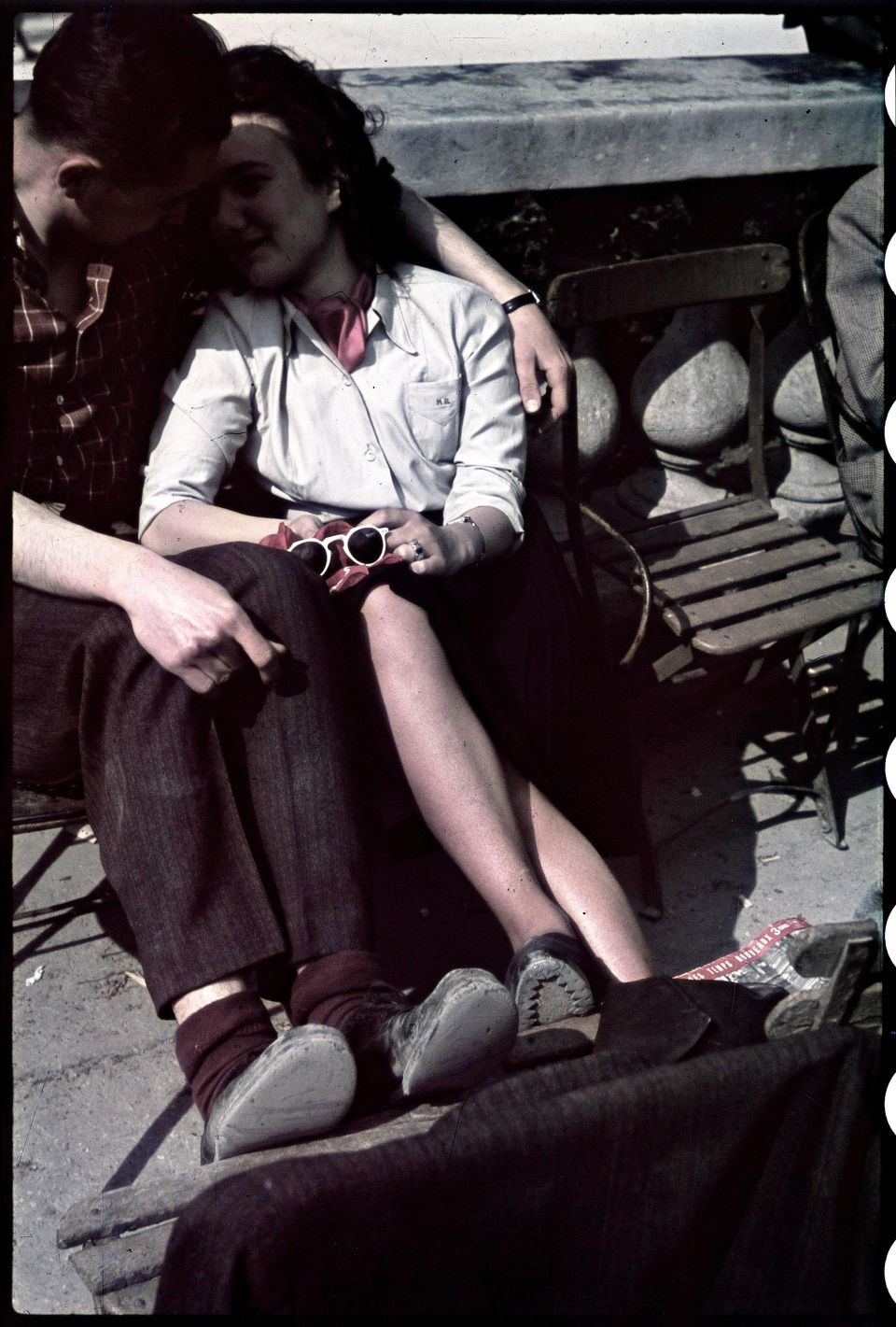 德军占领下的巴黎上色高清老照片 马照跑舞照跳 亡国痛看不到