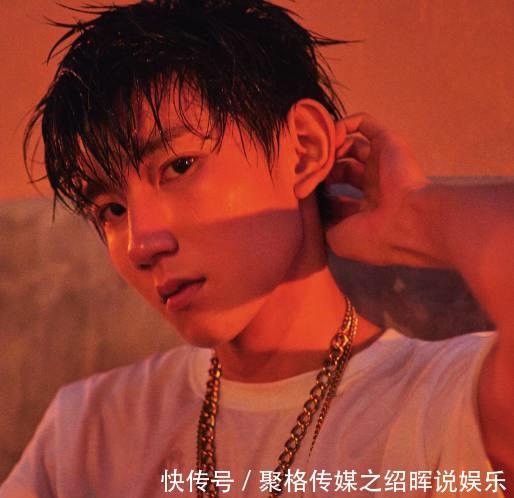 换了发型的王源终于走上了颜值巅峰！网友：什么发型都帅！