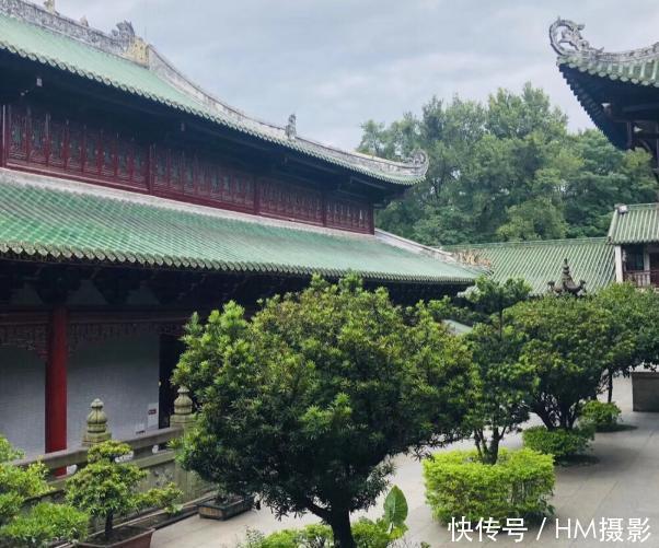 中国佛教禅宗创始人,圆寂后真身依旧完整,现仍供奉在禅宗发源地