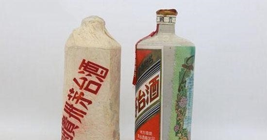 男子带40年绵纸茅台上电视，专家一眼道出真伪！