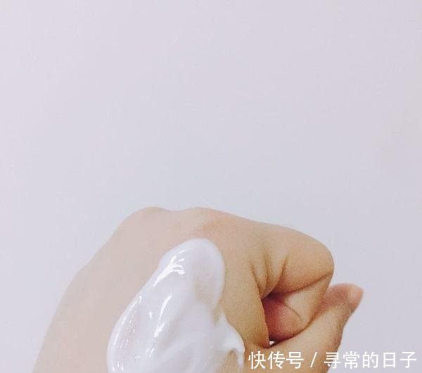  『美白效果真』这3款“身体乳”常因价低被忽略，款款不上百，但美白还去鸡皮肤