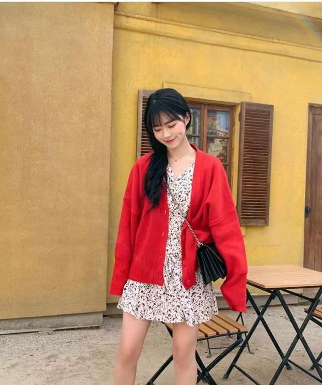  『今春』今春不穿连衣裙＋平底鞋，你都不知自己有多美