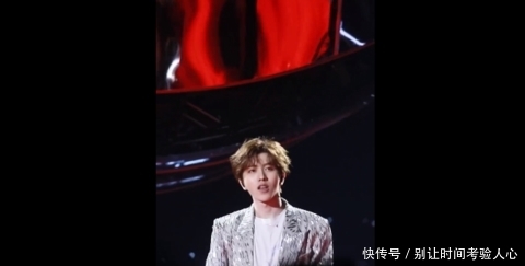 蔡徐坤江苏跨年重生