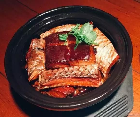 青岛这些餐厅老板真的是咱的亲戚,七大姑八大