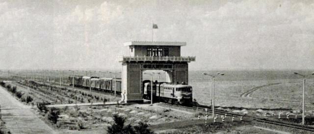  「汽车」80年代北国边城二连浩特 大量进口的苏联汽车 看你还记