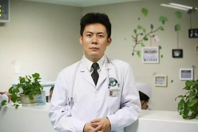 辟谣！网络疯传的“诊所买小孩暴力推拿”，这件事后面你需要知道