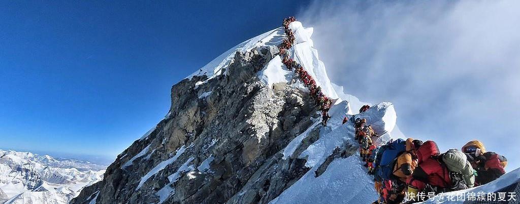 登山爱好者攀登珠穆朗玛峰 需要做好哪些方面的准备