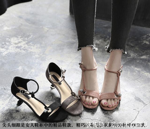 女人■尖头细高跟,让女人就像公主一般雍容华贵,充满优雅气质