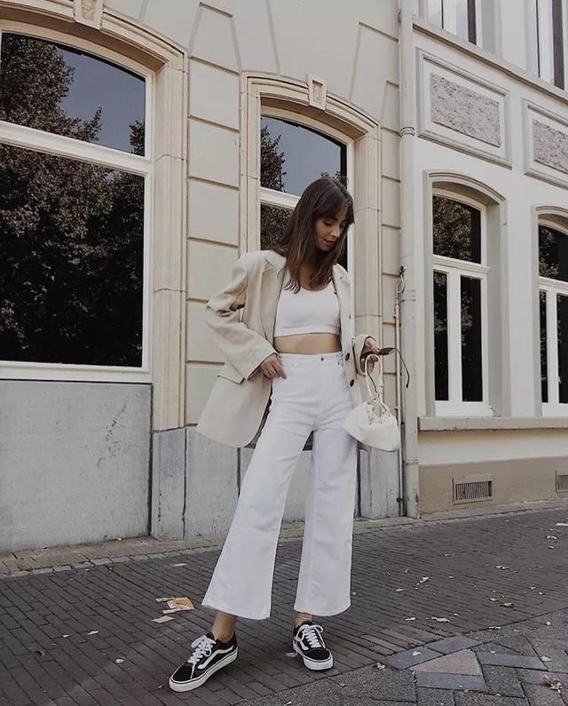 关于白色牛仔裤，这些是时尚博主没告诉过大家的搭配心机